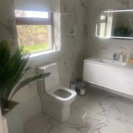 Apartment Modern At Croagh Patrick *