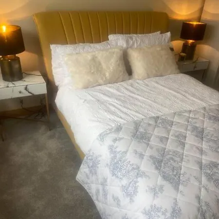 Modern At Croagh Patrick Appartamento Westport