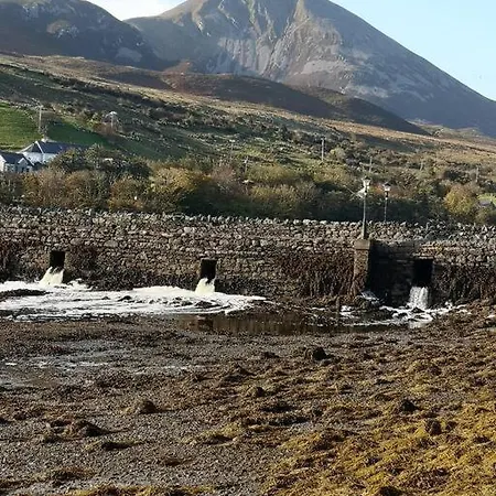 Modern At Croagh Patrick Appartamento *