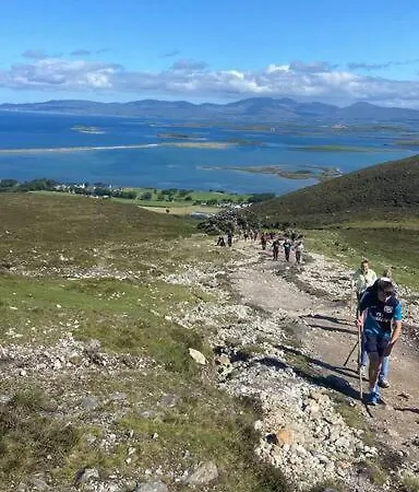 Modern At Croagh Patrick דירה